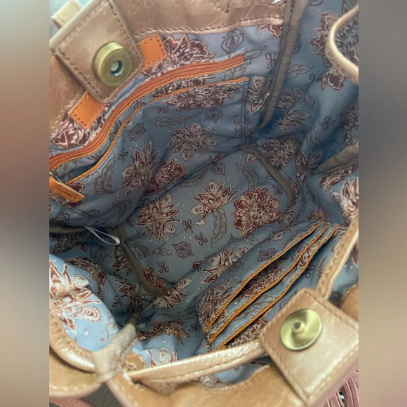 HOBO Puck Mini Backpack Crossbody Convertible in Cameo Metallic Neutral - Picture 8 of 16